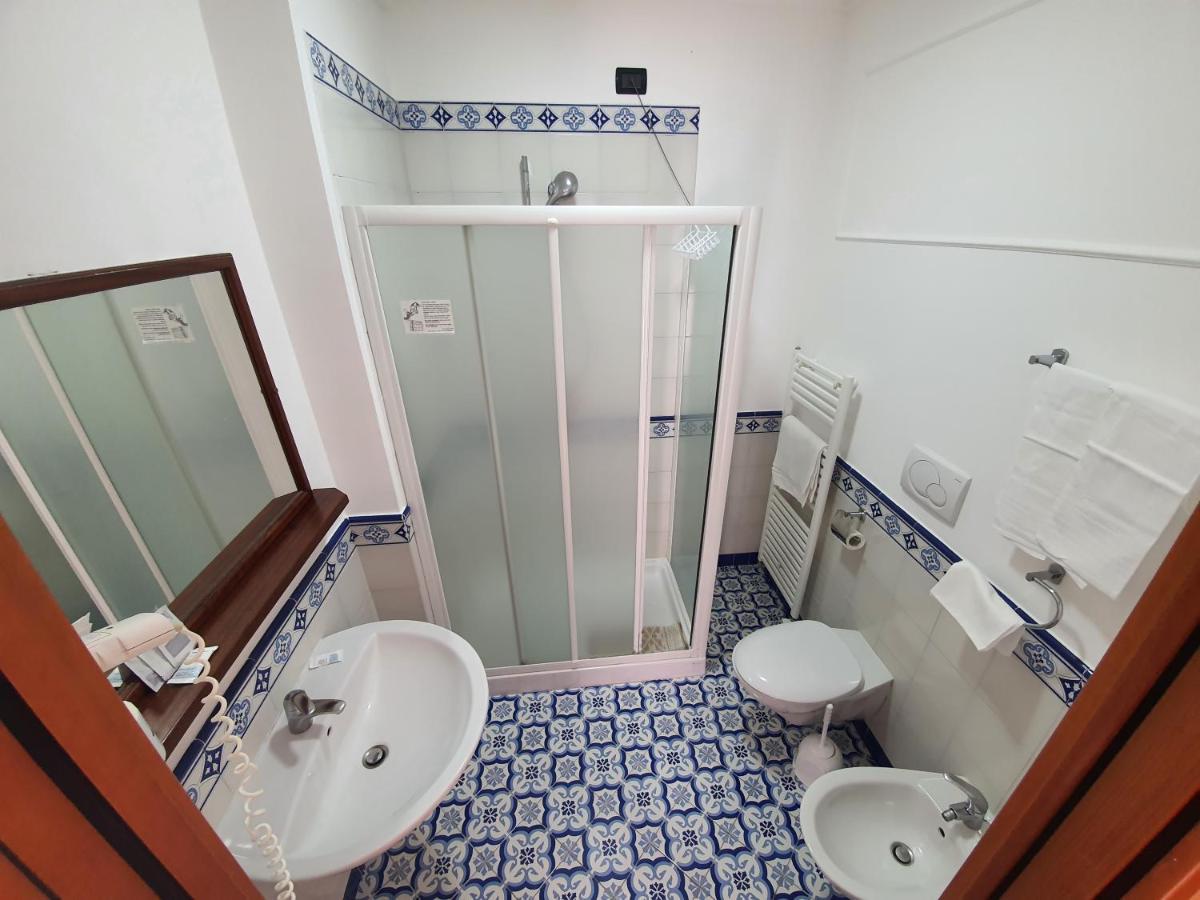 Quadruple Room with Sea View,1209643057:JPEG